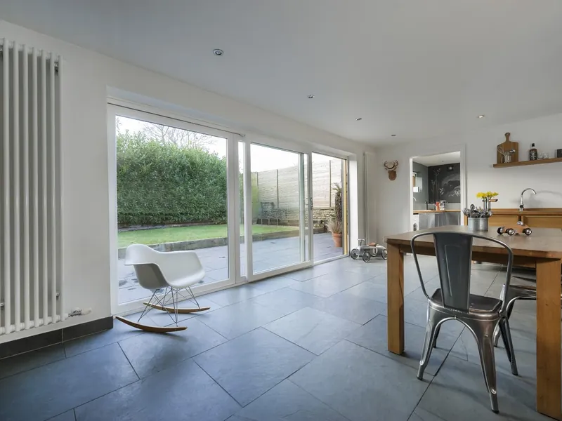 Sliding Windows — Gallery Lambeth